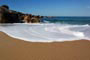 Praia de Taquarinhas em Balne&aacute;rio Cambori&uacute;, linda foto no canto esquerdo da praia.