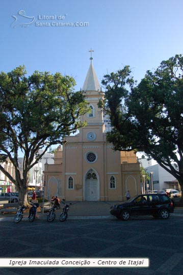 igreja imaculada conceição, localizada no centro de itajaí