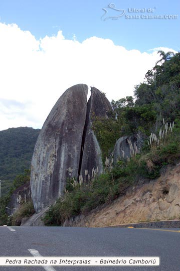 Pedra rachada da interpraias em Balneário Camboriú.