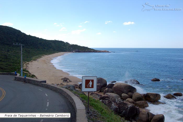 Vista da praia de taquarinhas, pela interpraias em Balneário Camboriú.