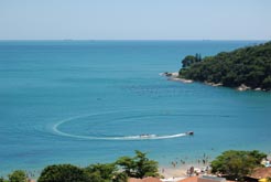 Praia de Laranjeiras em Balneário Camboriú