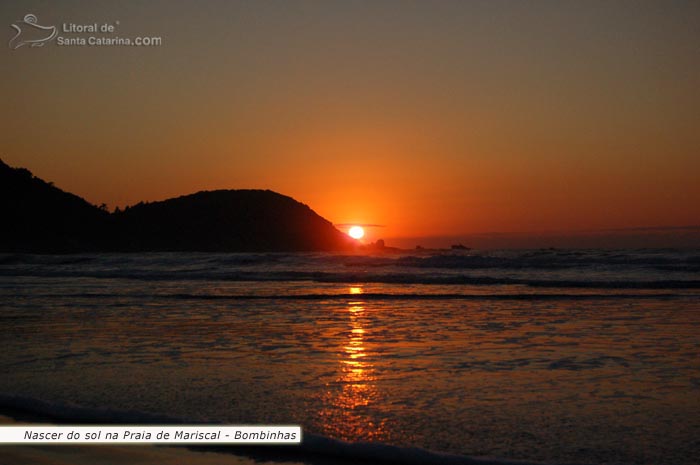 Nascer do Sol na Praia de Mariscal em Bombinhas, simplesmente um espetáculo a parte.