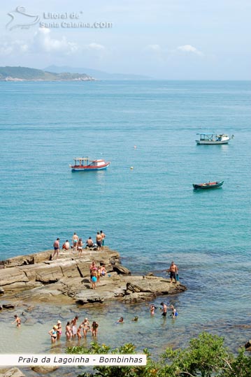 Vista das piscinas naturais da praia da Lagoinha