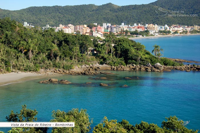 Vista do Hotel Bombinhas Tourist para a Praia do Ribeiro em Bombinhas.