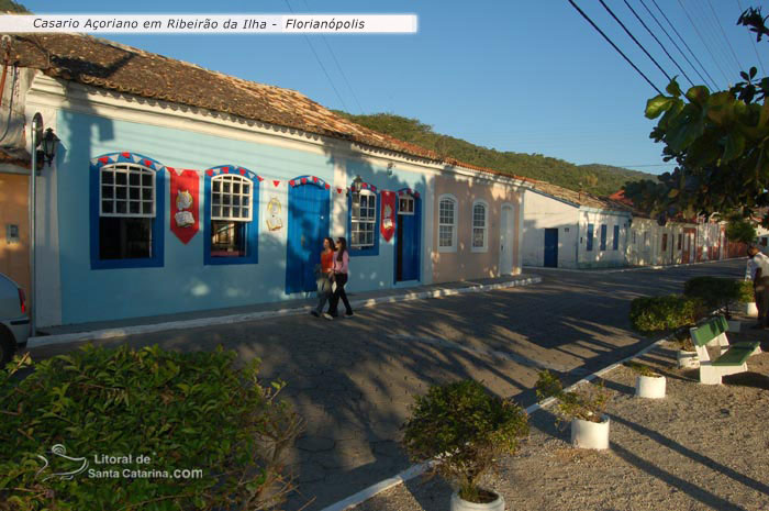 Casario açoriano, ribeirão da ilha