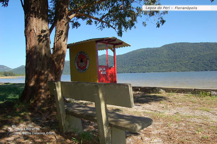 lagoa do peri, banquinho para relaxar adimirando este lindo paraíso sc