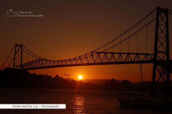 ponte hercílio luz, pôr do sol lindo