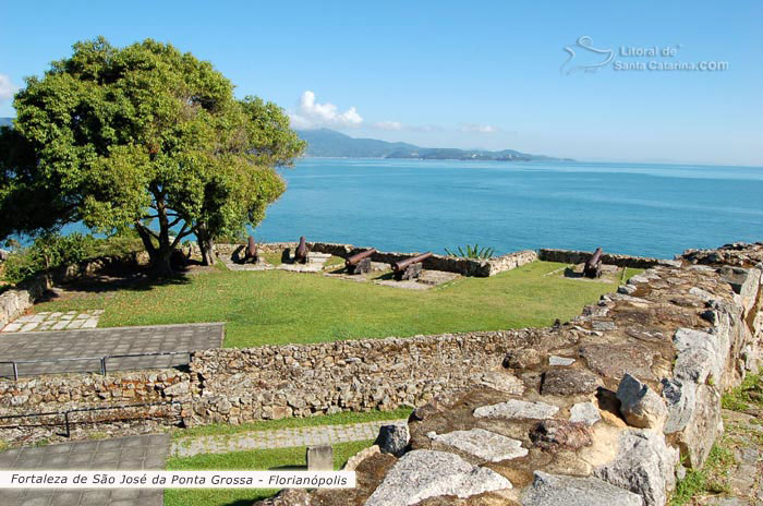 Fortaleza de são josé da ponta grossa vista praia