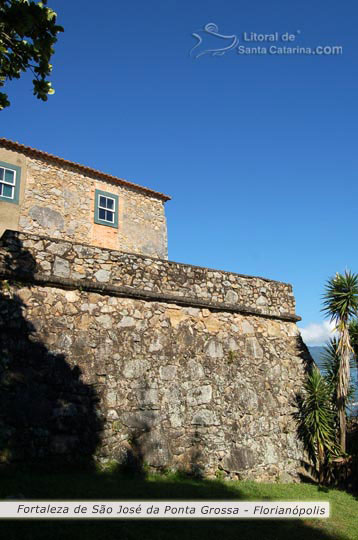 Paredão de pedra Fortaleza são josé da ponta grossa