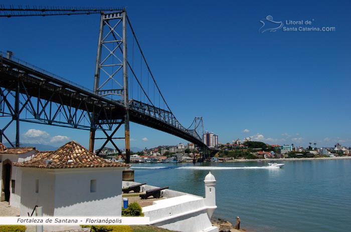 Fortaleza de Santana e ponte Hercílio luz