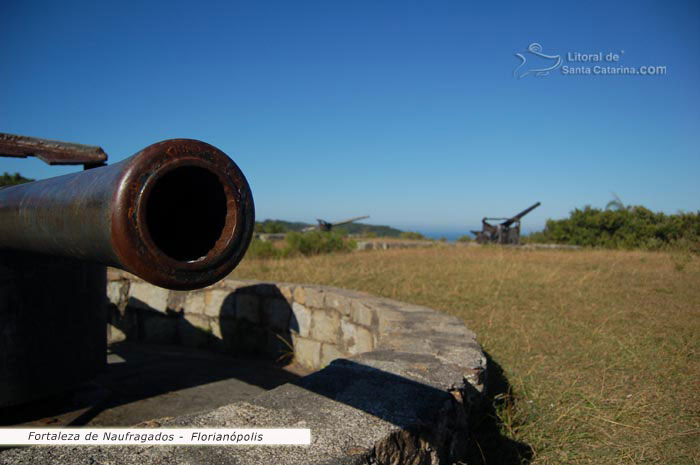 Fortaleza dos naufragados canhão