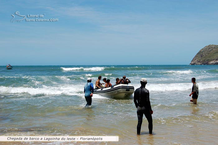 Saida de barco da lagoinha do leste, florianópolis 