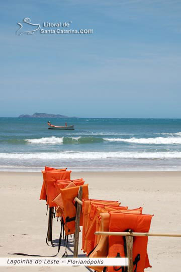 Lagoinha do leste praia e barco