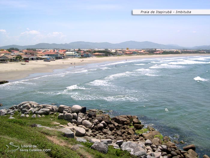 Vista da praia de itapirubá em imbituba