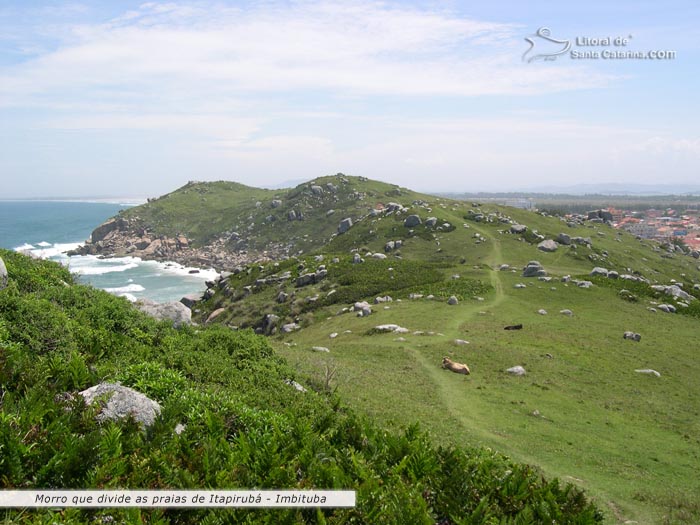 morro lindo e ao fundo praia de itapiruba