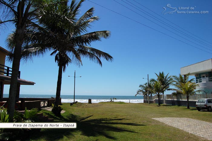 praia de itapema do norte em itapoá