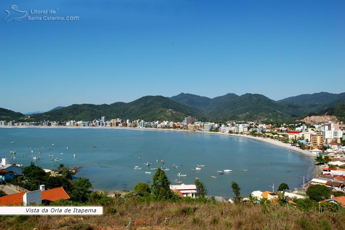 Vista da orla de itapema.