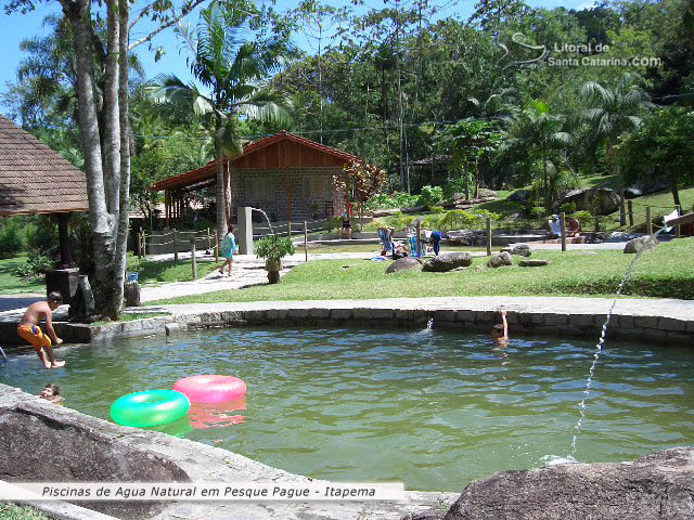 Piscinas de águas natural em pesque e pague de itapema.