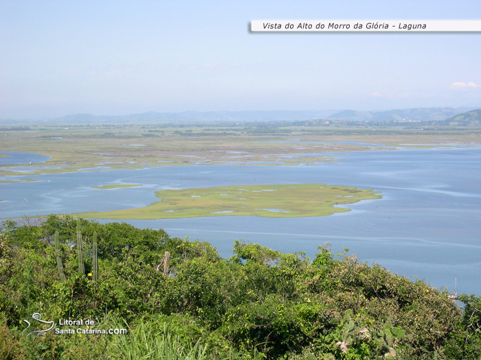 vista do alto do morro da glória em laguna