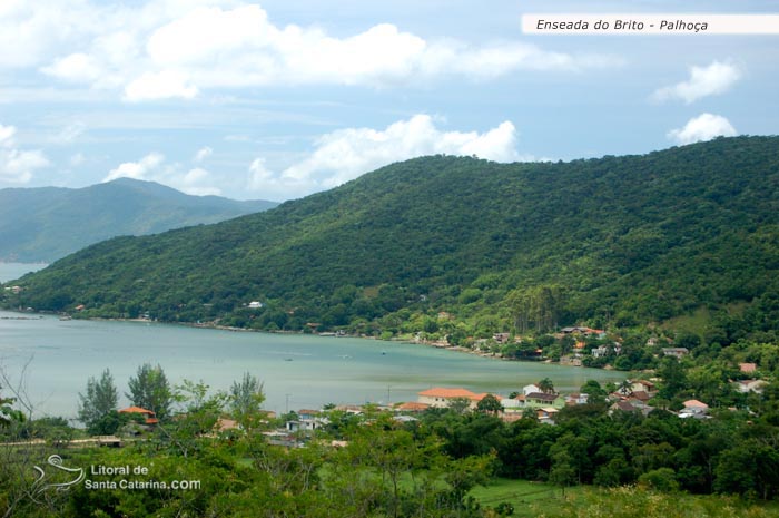 enseada do brito, praia de nudismo