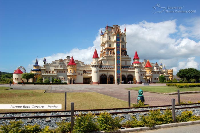 entrada do parque beto carrero world