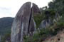 Pedra rachada da interpraias em Balneário Camboriú.