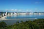 Vista do molhe da barra sul e total de Balneário Camboriú.