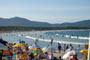 Orla total da praia da barra da lagoa em florianopolis