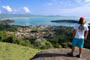 Vista do centro da cidade de porto belo e ao fundo um mar paradisíaco e a linda ilha de porto belo. 