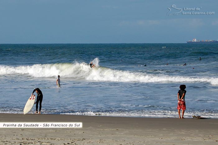 surf praia da saudade