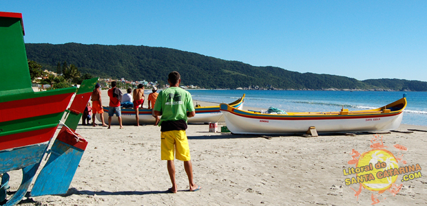 Praia de Bombas em Bombinhas Santa Catarina - 6° Lugar no Ranking das praias de Bombinhas