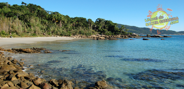 Praia do Ribeiro em Bombinhas Santa Catarina - 1° Lugar das praias de Bombinhas